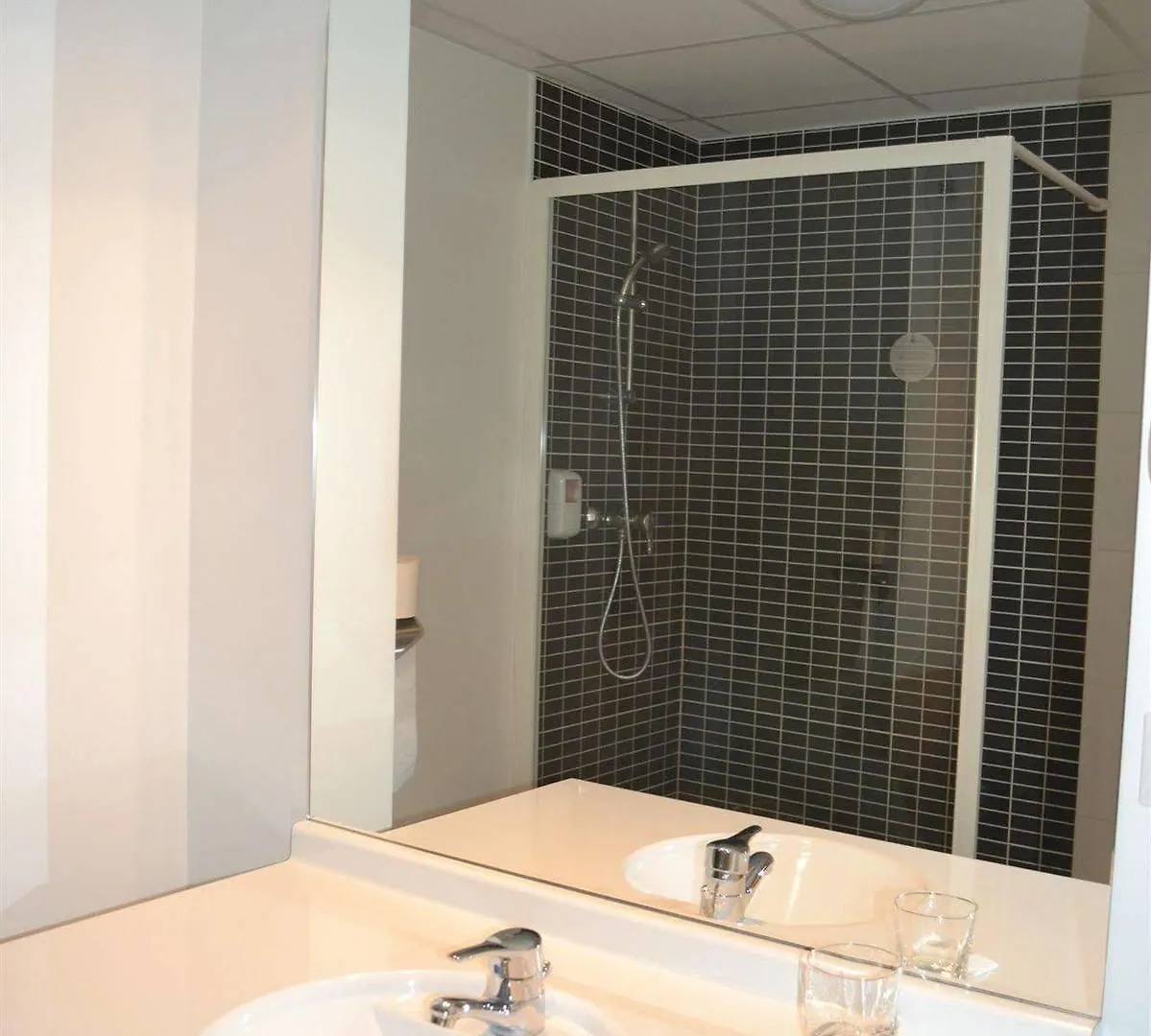 Ibis Styles Morlaix Hotel 3*,  France